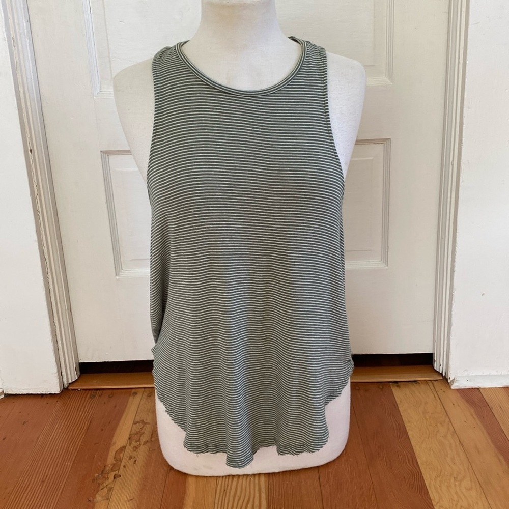 American Eagle‎ Small